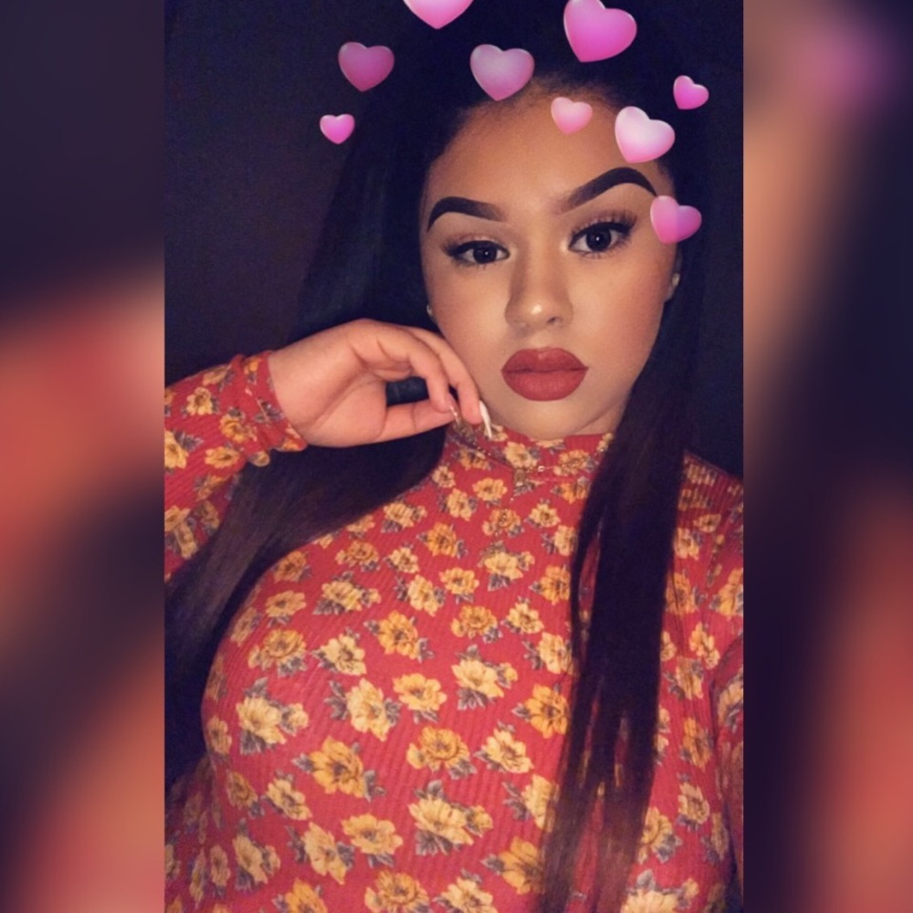 Meet your Posher, Gabriella